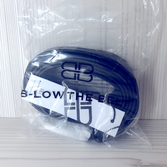 ⭐️ FINAL PRICE ⭐️ B-Low the Belt Mia Wrap Black Belt - Picture 3 of 5